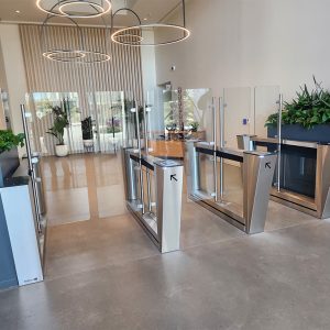 Smarter Security- Fastlane Glassgate 400 Plus-1